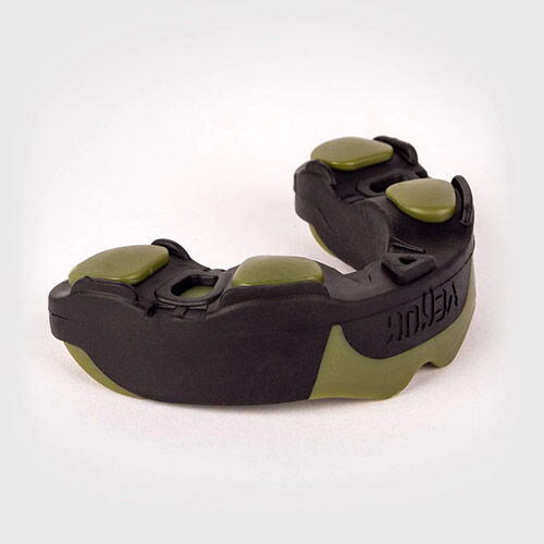 Predator Mouthguard Black Khaki