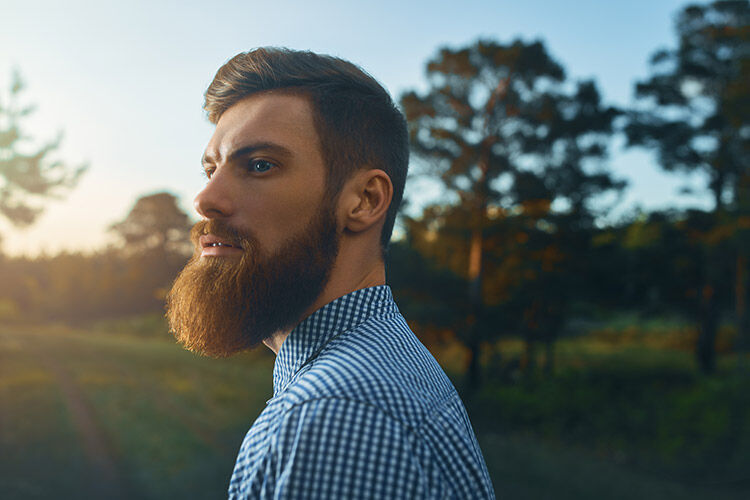 Glättendes Serum für Bart und Haare